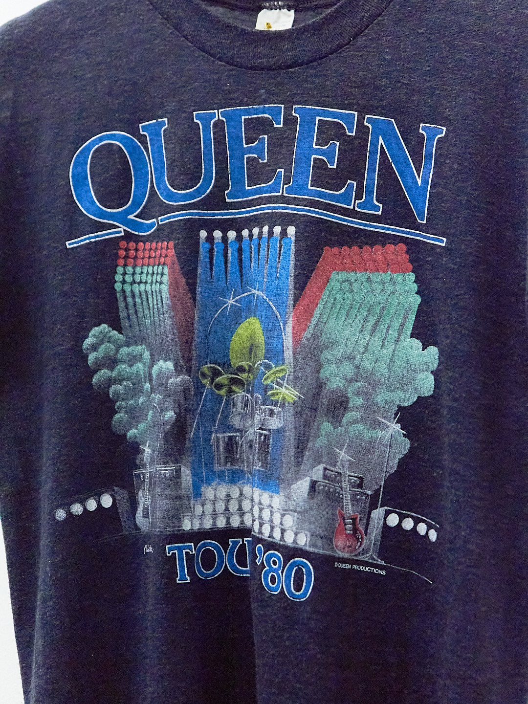 Vintage 80's Queen Well-Worn Band T-Shirt